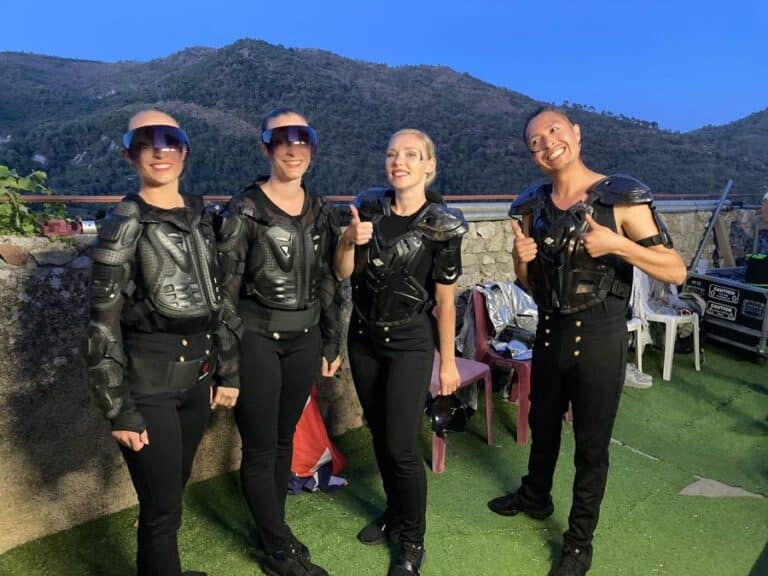 Ben Jack'son accompagné de ses danseurs